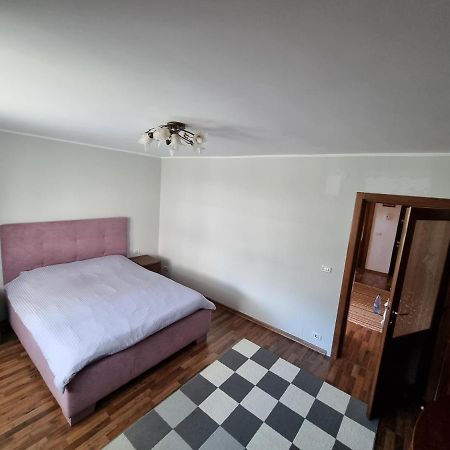 Yla Apartments Piatra Neamţ Extérieur photo