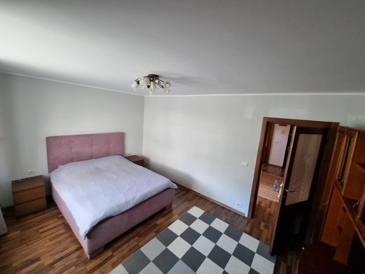 Yla Apartments Piatra Neamţ Extérieur photo